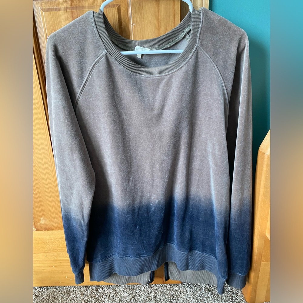 Mystree ombré sweater.